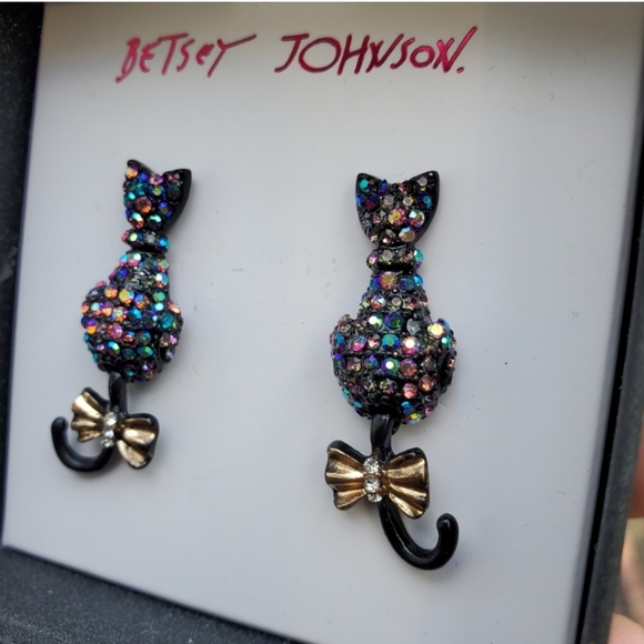 Betsey Johnson Pave Crystal Kitty Cat Earrings - Picture 9 of 10